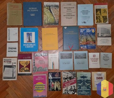 Книги.  Цены - договорные.