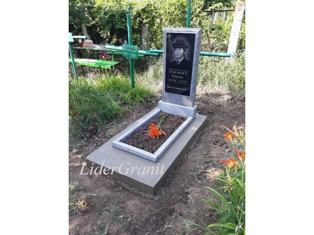 Предлагает самые дешёвые гранитные памятники в Молдове