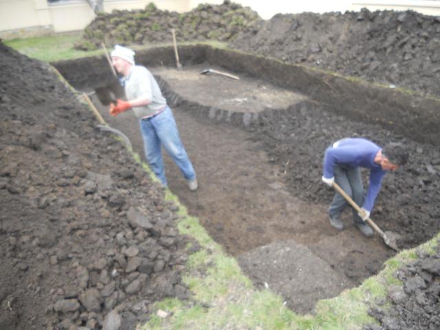 Траншеи, ямы, фундамент и др.