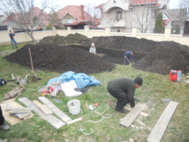 Траншеи, ямы, фундамент и др.