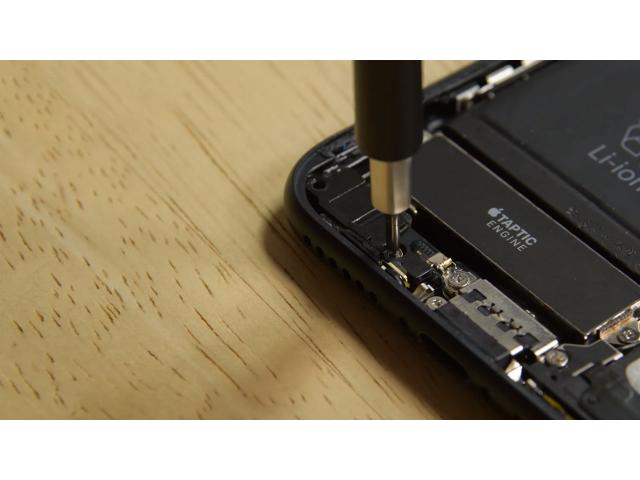 Не поступает заряд. Приноси – исправим!