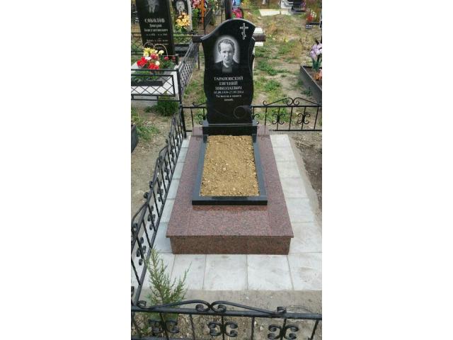 Памятники из гранита от производителя.