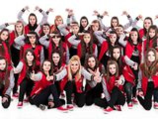 Печать фотографий от маленьких до очень больших и фотомагнитов .