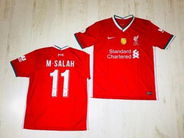 Доставка детских футбольных форм .