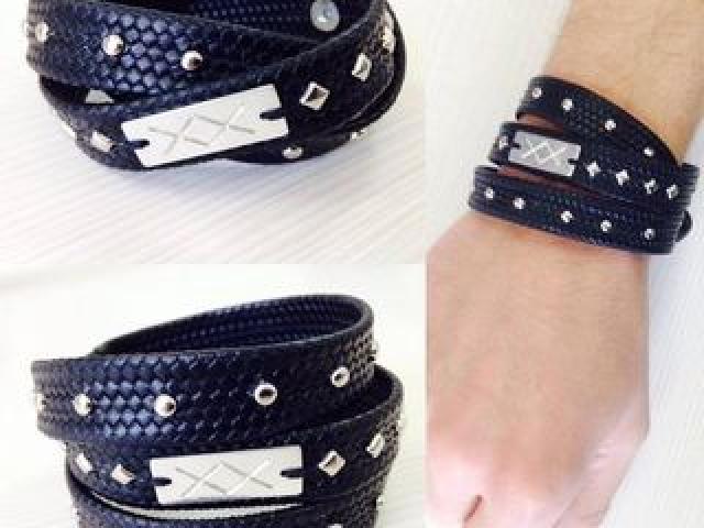 Пошив изделий из любого материала .