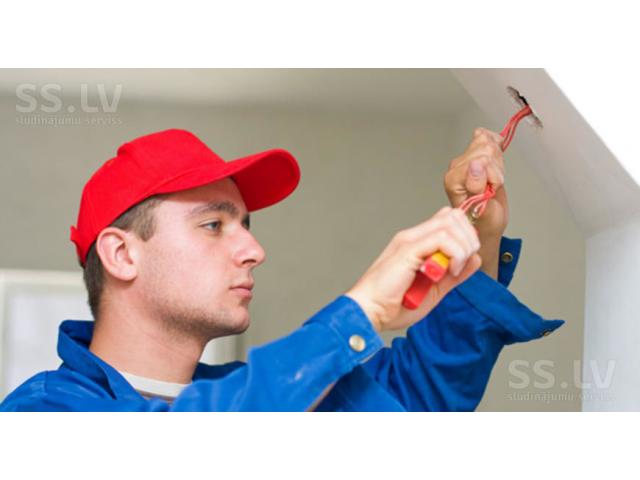 Приезжаю за 1 час. Выезд бесплатный 24. Электрик. Недорого. Люстры, розетки.