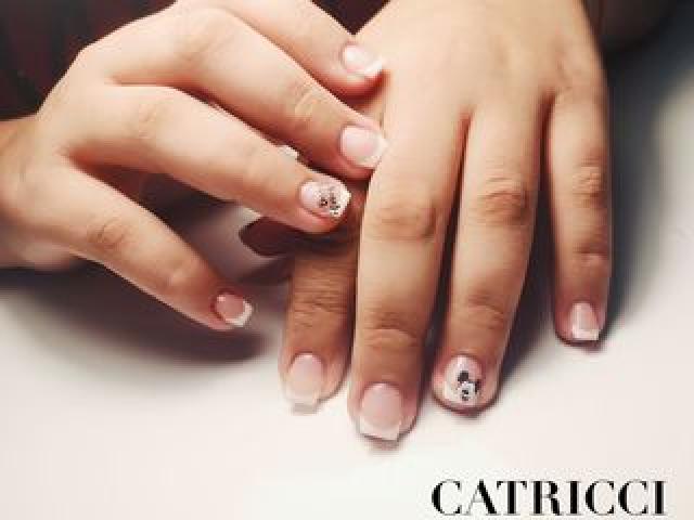 Идеальные ногти и педикюр .