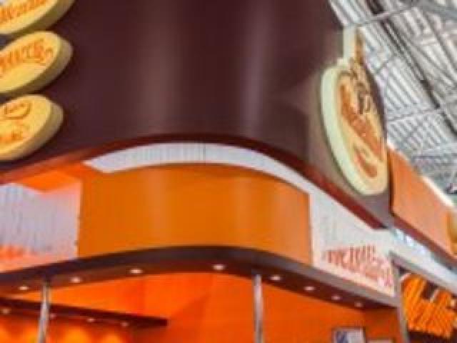 Изготовление стендов и оформление витрин.