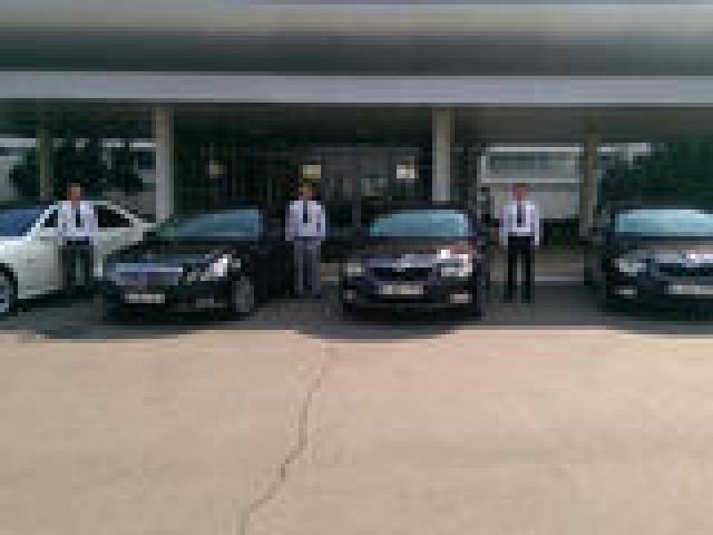 Автобусы 30-40-45-50 мест, микроавтобусы 10-15-17-20-23 мест, мини-вэны 4-6-8 мест, авто люкс