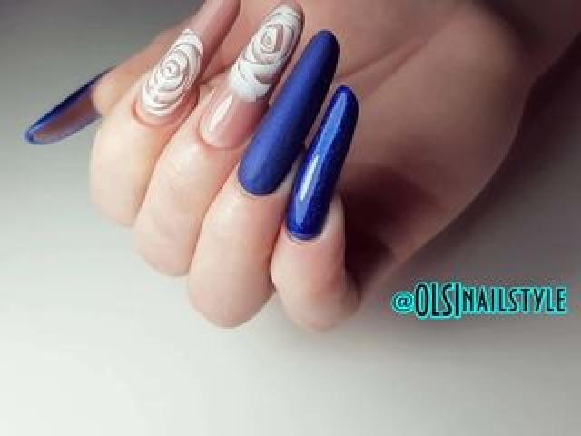 Профессиональное наращивание ногтей, дизайн, коррекция, аппаратный маникюр.