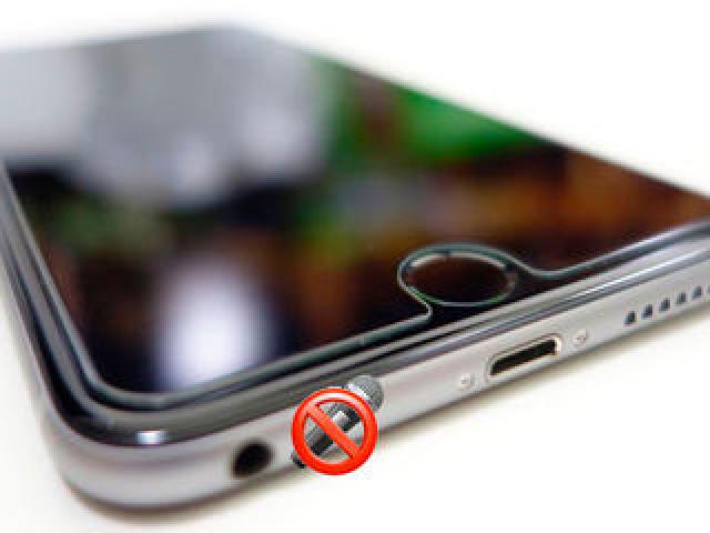 Сломался микрофон Звони Заберем, заменим, привезем.