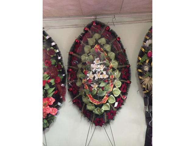 Венки оптом и в розницу. Возможно на реализацию. Доставка