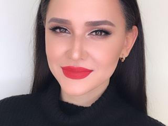 Макияж и прически на все случаи жизни .