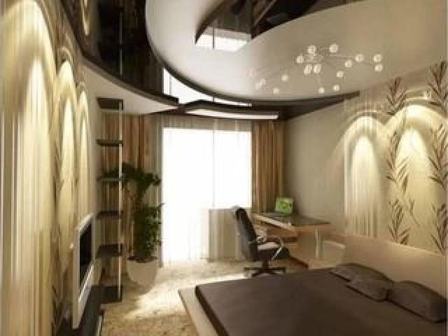 Натяжные потолки .