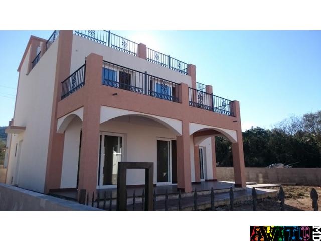 Новый дом 200 кв.м. в поселке Добра Вода. Черногория. Без комиссии.