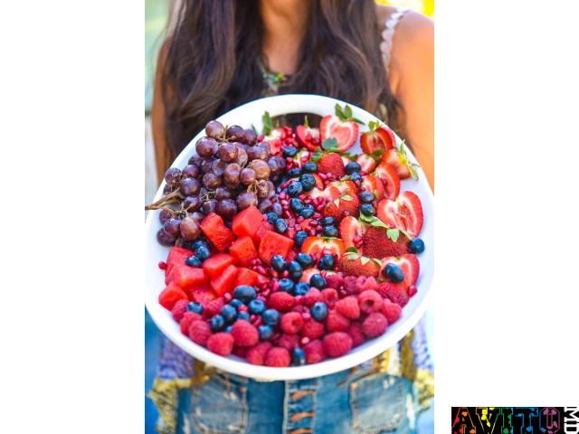 Бармен девушка в NEOGYM