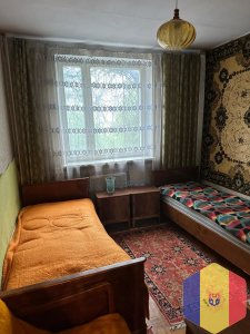 Продаю кВ 3-х комнатную, Центр, 25 Октября, Дом Счастливый мир