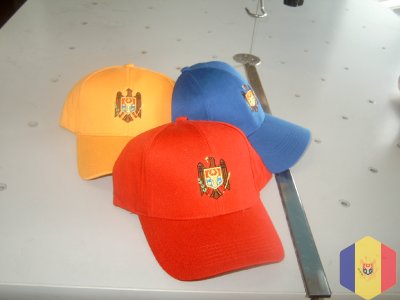 Вышивка на кепках, Вышивка логотипов