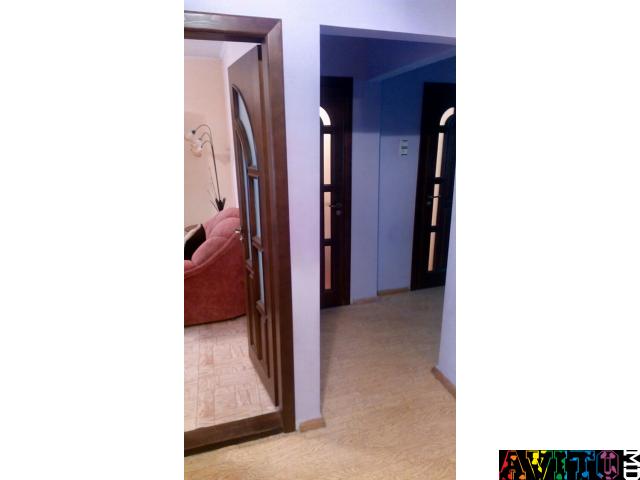 Apartament cu 3 camere, altceva nu-ţi trebuie!