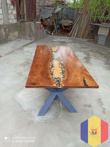 Изготавливаем столешницы из эпоксидной смолы