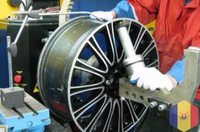 Сложный ремонт шин боковых порезов. Ремонт дисков