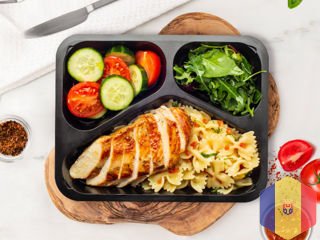 Сбалансированный, разнообразный и здоровый обед.