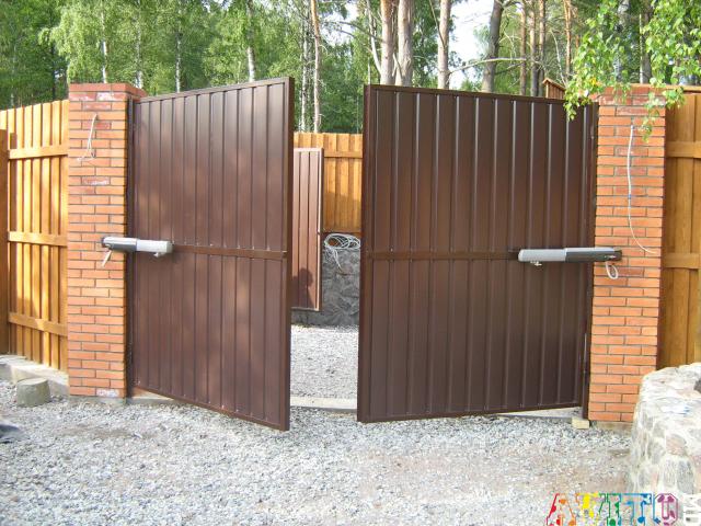 Porta batante pentru confortul dvs