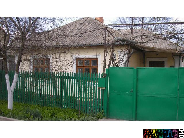 Продаётся дом с участком 6 соток в центре тихого и престижного, экологически чистого района