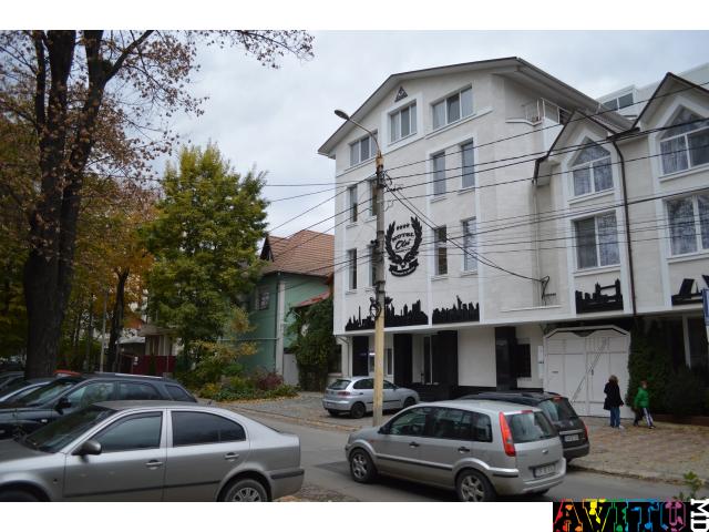 Casă în ogradă privată chiar în inima oraşului!