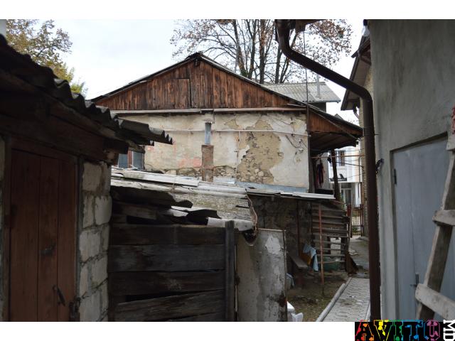 Casă în ogradă privată chiar în inima oraşului!