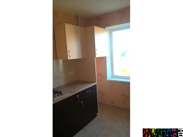 продается большая  двухкомнатная квартира